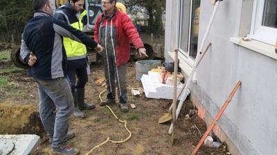 Pernois Des Riverains Uses Par Les Eaux