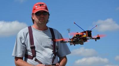 Samoussy : les as du drones et de l'hélicoptère réunis dans une
