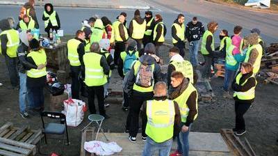 Les Gilets Jaunes Restent Mobilisés Après Le Lancement Du