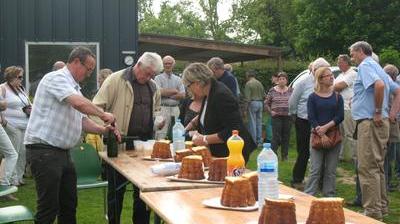 Le Gateau Battu Est A La Fete A Quesnoy Le Montant